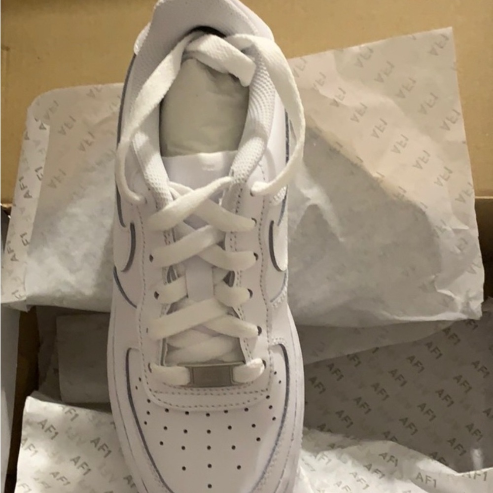 Nike Air Force 1 Youth Sneakers